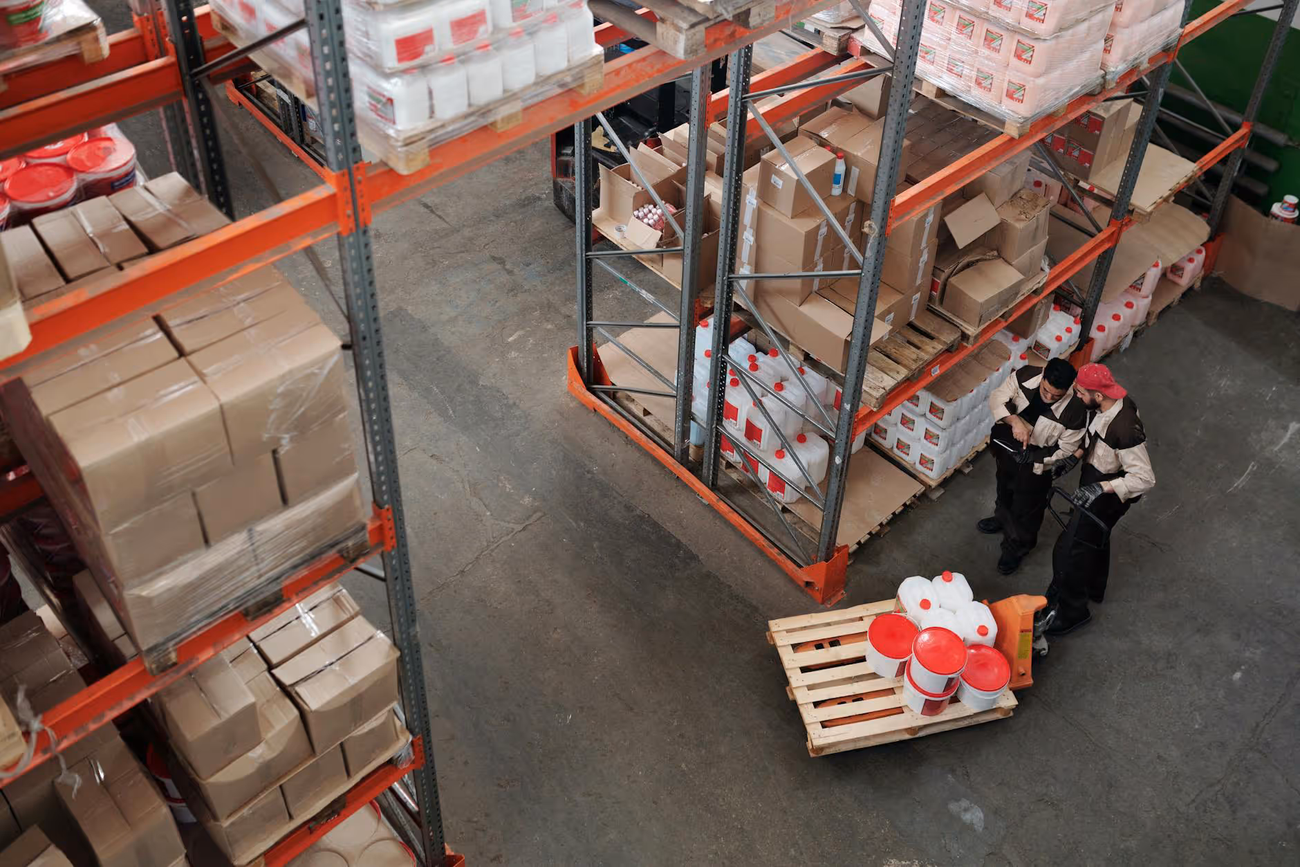 Case study Logistics Việt Phát